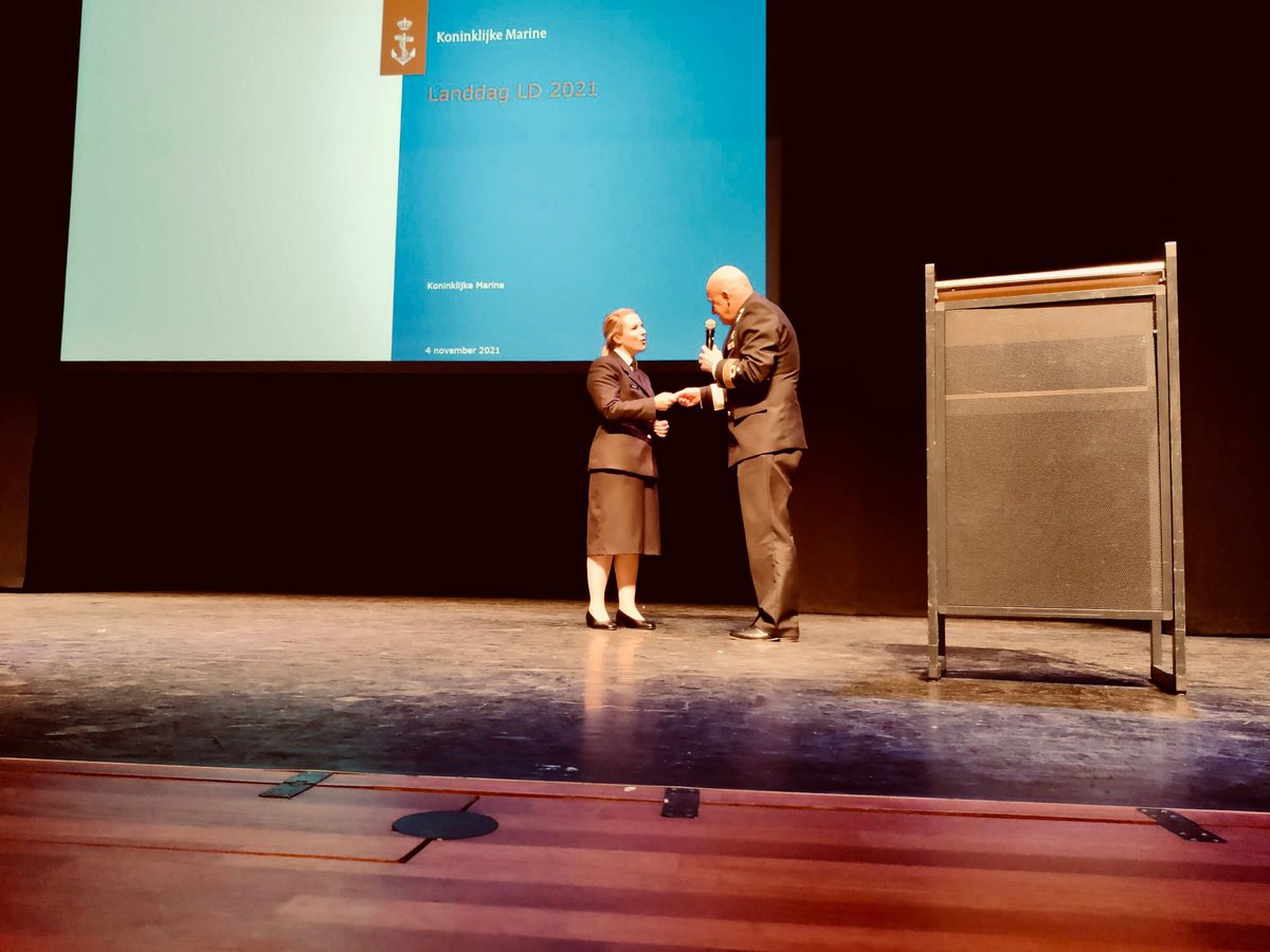 BiancaNoortman's tweet photo. Ontzettend trots op deze dame! Dagvoorzitter op de LD-LANDDAG bij de Koninklijke Marine. Geen alledaagse klus! @lisa_verheggen https://t.co/ua1yatn4YX
