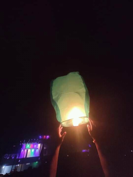 1999Pratham's tweet photo. #PatakhaTwitter

Sorry 
         SC

Diwali hamari to celebration bi hmara hoga abhi to shuruaat hai rat bhar me dhuaa dhuaa ho jaegaa.... 

Jo ukhadna ho ukhad lio https://t.co/592oUk27i9