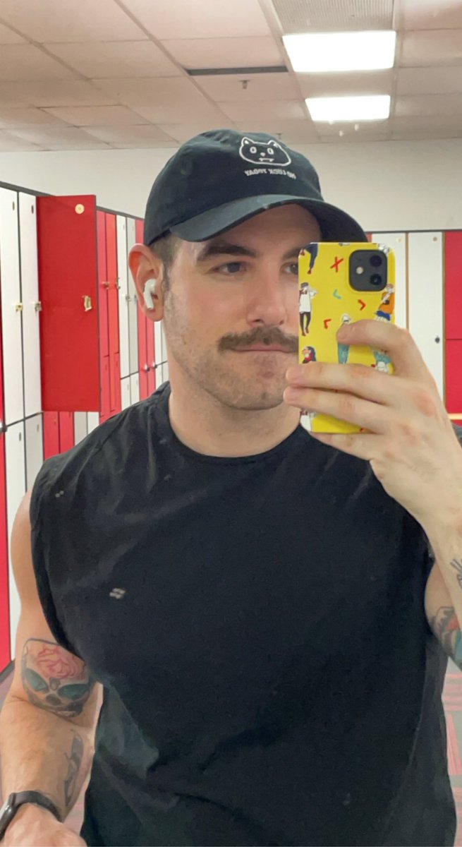 werewolfblake's tweet photo. The stache is back https://t.co/r9fM7JbpMm
