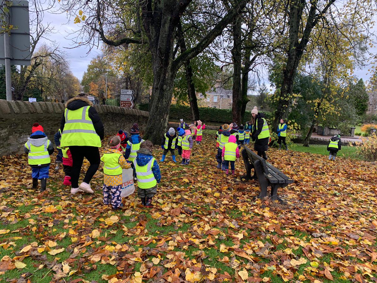 elpestza's tweet photo. @OutdoorClassDay #strathislachildrenscentre. Outdoor play, learning and experiences with nature and the local environment is the best opportunities we can give our children. @LtL_News @PlayPioneerScot https://t.co/2y8SHjnPWZ