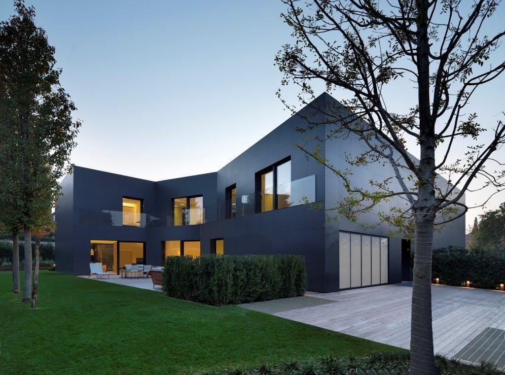 TecnohausB's tweet photo. RT @Tecnohaus: Casa Di Sassuolo - Enrico Iascone Architetti
Esta vivienda familiar se ubica en un área residencial extensa de los años 60 a las afueras de Sassuolo
Lee más 👇
https://t.co/WwYKpjdJ7h
#arquitectura https://t.co/CJWhrw0jPx