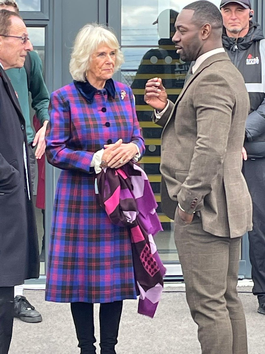 richkidcampbell's tweet photo. Lovely on set visit from @ClarenceHouse  discussing all things GRACE #peterjames @ITV #grace2  #johnsimm https://t.co/Z2gbPStubz