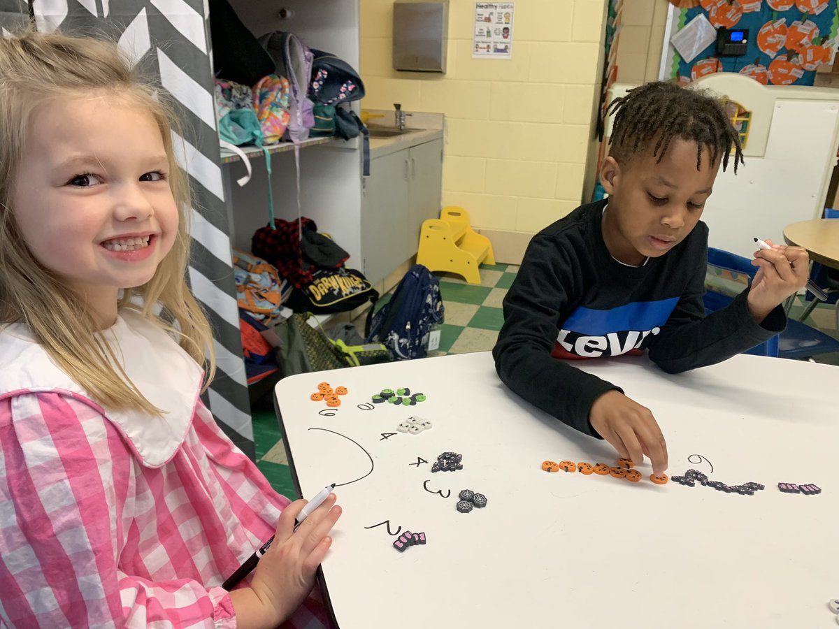 mrslarkinmath's tweet photo. Kindergarten Counting Collections! They wrote how many and circled the greatest and least number! @WES_Tigers @AMSTI4all https://t.co/kSqzfF7UHj