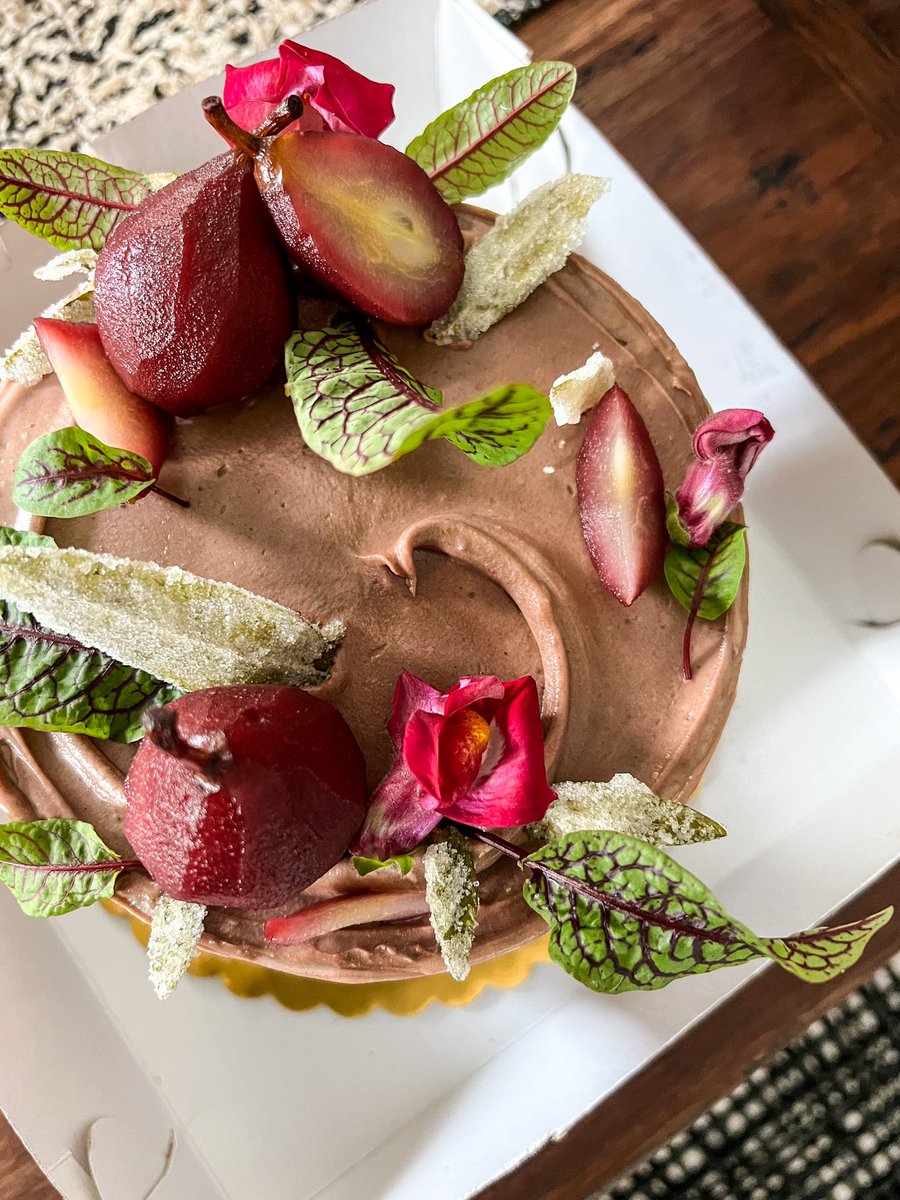 MannyBaiden_'s tweet photo. This cake was ridiculously good @olivemajor Chocolate cake, lemon curd, pistachio crunchy and red wine poached pears https://t.co/9SEKLzqgSx