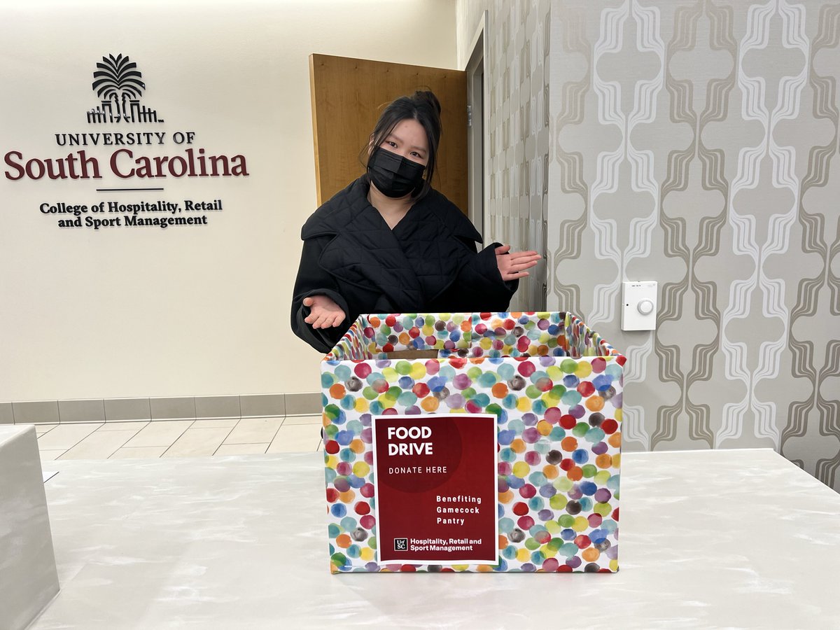 We're working to make sure all @UofSC students have plenty to eat! If you'd like to help, drop off nonperishable food at the #UofSCHRSM Welcome Center or at McCutchen House. Not on campus? Donate via the @GamecockPantry Amazon Wish List! amazon.com/hz/wishlist/ls…