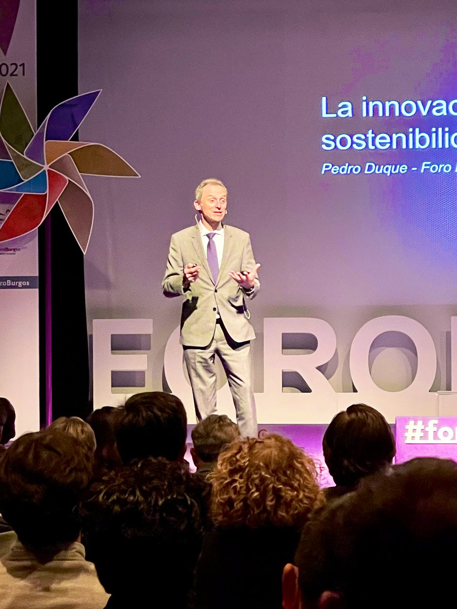 Los inversores de mañana ya están concienciados. Debemos adaptar nuestras empresas al desarrollo sostenible. Pedro Duque en #foroburgos