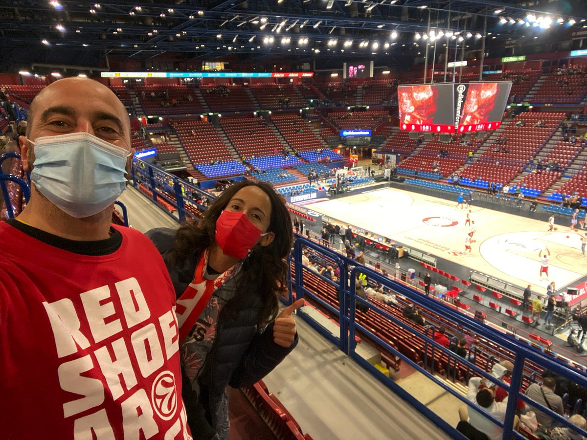 davide_paleari's tweet photo. #EuroLeague #EurolegaTipo @OlimpiaMI1936 #AXMFCB #forzaolimpia https://t.co/HJ8mXSnQWx
