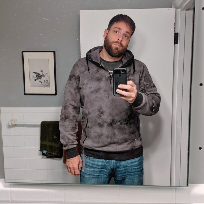 Was feeling my appearance here, a rare fully clothed look for you all 😇 https://t.co/7g2ePqoEOd