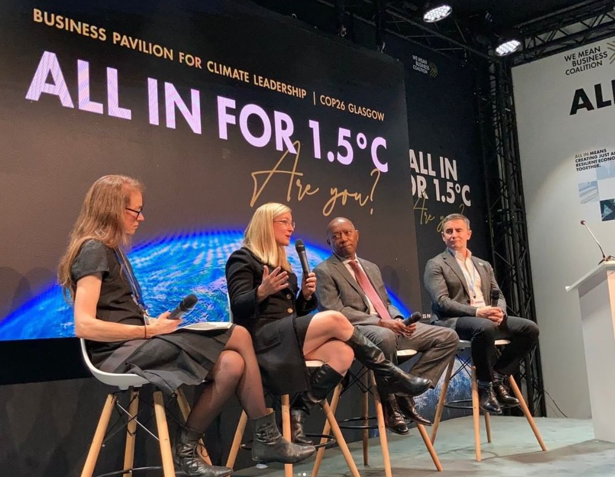 nheo's tweet photo. The Honorable @sylvesterturner, Mayor of @houston and Chair of Climate Mayors, joining world leaders and mayors from across the world at the @cop26 Climate Change Conference to discuss Houston and cities' roles in reaching net zero goals. 
#climateaction #cop26 #leaders https://t.co/Lxx7hT8rVr
