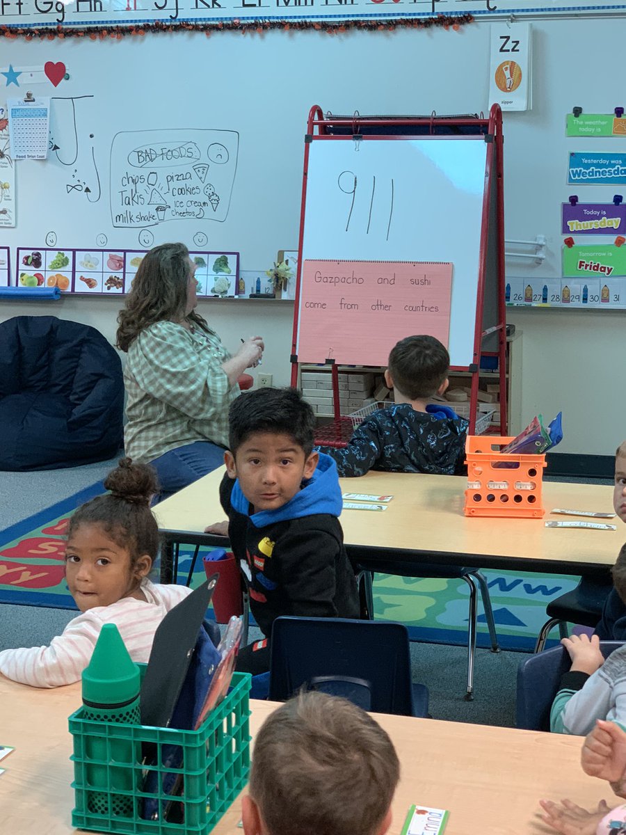 BacaWest's tweet photo. Prekindergarten @NeyKnights wonderful learning is taking place!! @RitaC11900705 @Danawest75 #bisdBackToBetter https://t.co/hUksUuklIA
