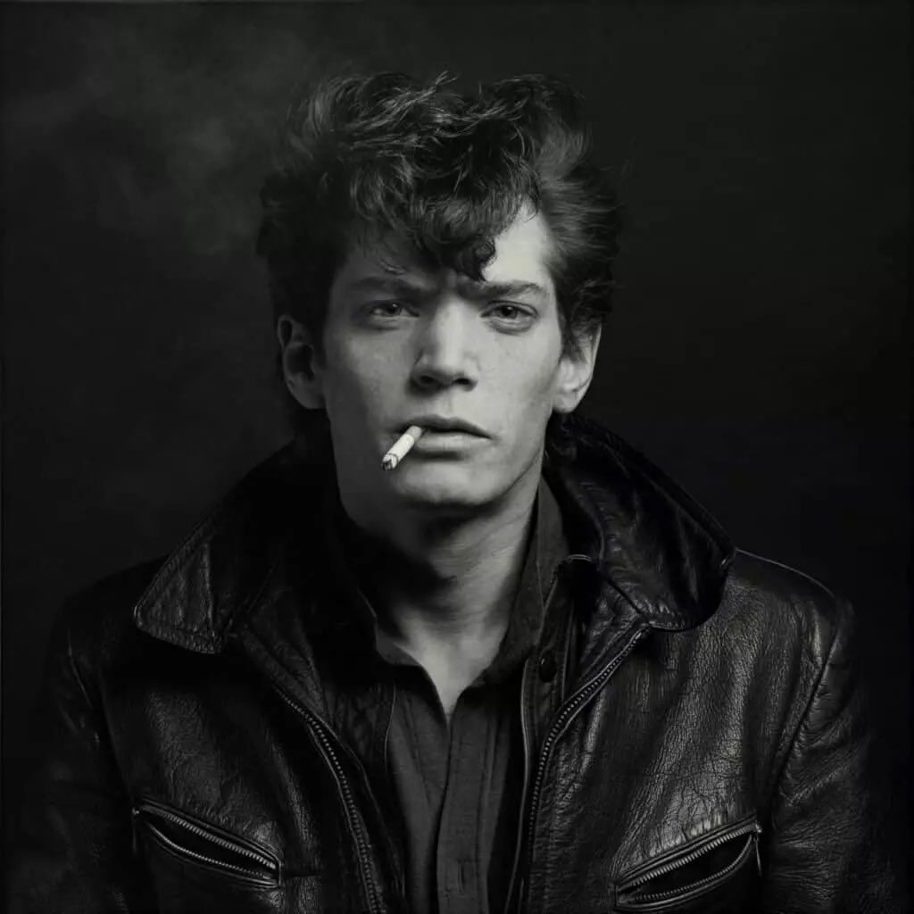 “I am obsessed with beauty. I want everything to be perfect, and of course it isn’t. And that’s a tough place to be because you’re never satisfied.”
#robertmapplethorpe 

November 4, 1946 – March 9, 1989