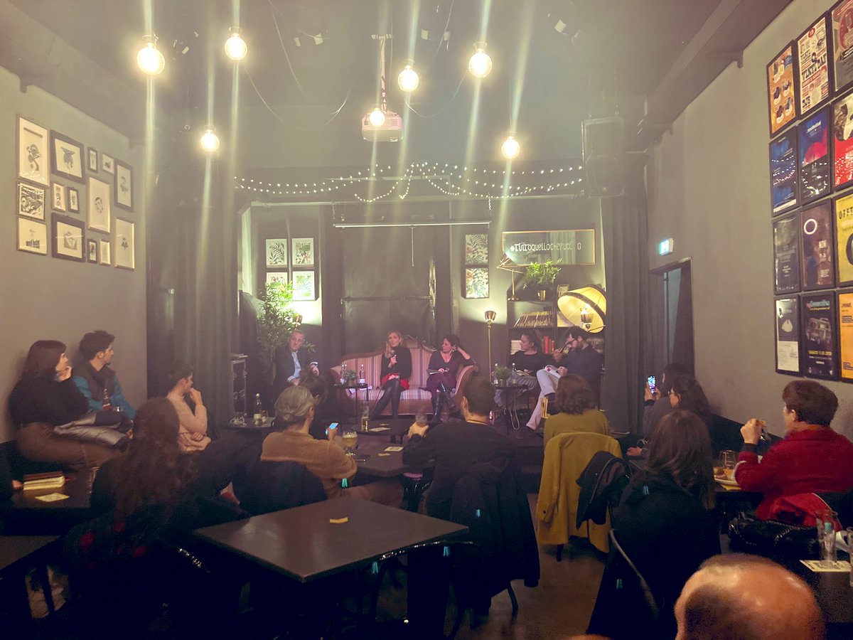 fondunipolis's tweet photo. Mai come in questo momento abbiamo bisogno di chiarirci di cosa stiamo parlando, per uscire dalla logica delle buone pratiche raccontando il fenomeno dei nuovi centri culturali nati dalla rigenerazione di spazi abbandonati @larobbi a #Spazidelpossibile a #Torino https://t.co/f8VF1jSumx