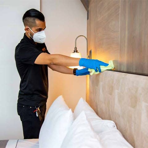 HGINYCW35's tweet photo. Our Hilton CleanStay program focuses on disinfecting high-touch areas to provide you with a clean, comfortable space! https://t.co/Klkp6y6dAR