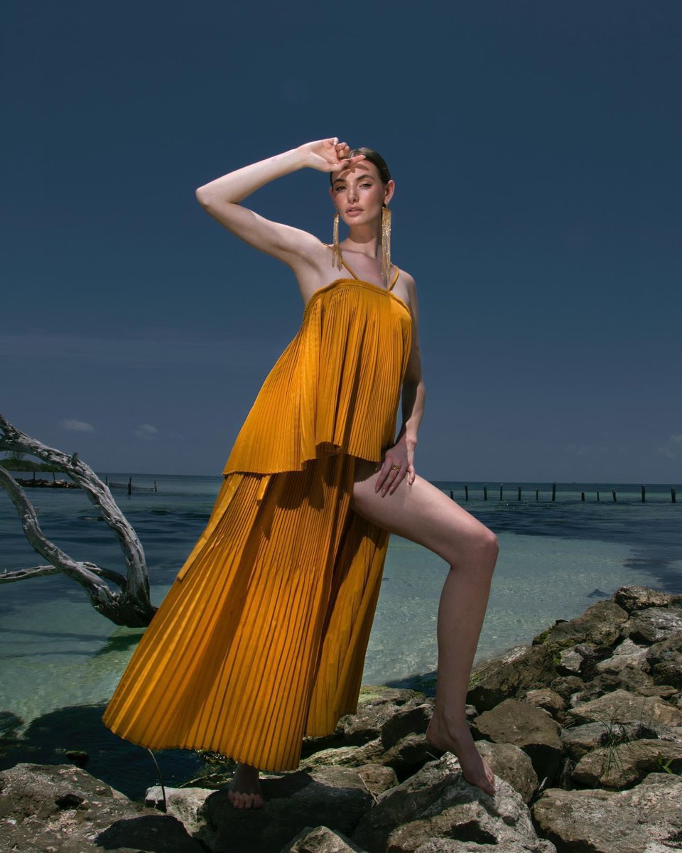 VERO_MIER's tweet photo. En puerta la Tercera edición de  #MexicoFashionShow donde 7 diseñadores presentaran  sus colecciones   En @TresRiosResort este 6 de Nov 2021. 🌿
.

#MFS2021 #mexicofashionshow #HaciendaTresRios #MarCaribe #RivieraMaya #Fashioncampaing #fashionshow https://t.co/3m0JYaMR32