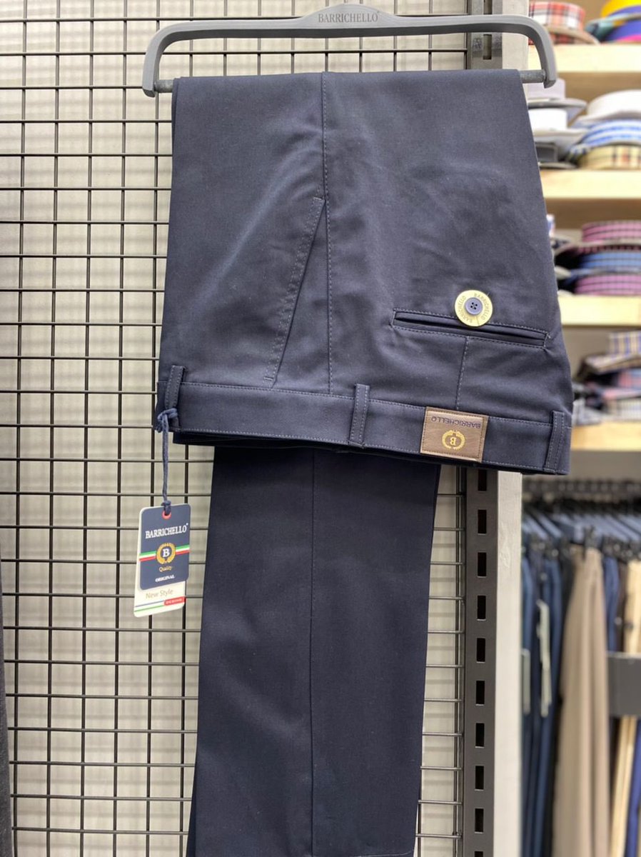 ShemaBespoke's tweet photo. Barrichello Chino Trousers | Perfect For Every Occasion — Twill Cotton Neat
•
150,000/- | +256 776 188 171 https://t.co/WQVq9kqNJV