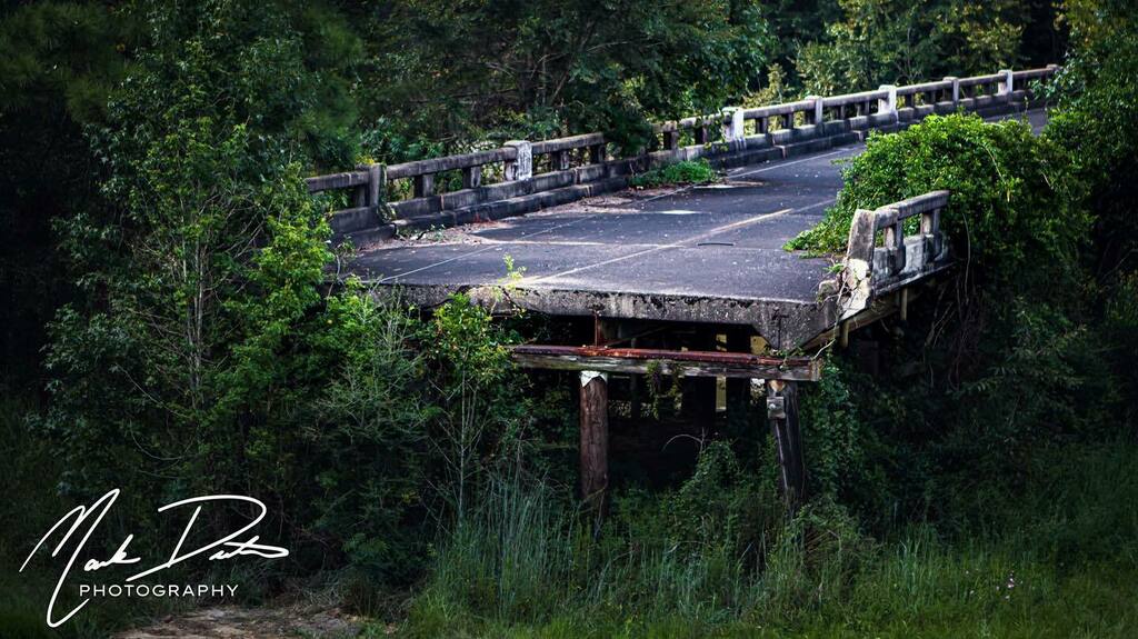 skyhawkheavy's tweet photo. Here is the end of the road…literally.  #lifeinfocus #markdentonphotography https://t.co/1ahNlxQLic https://t.co/DVzKHCwN7T