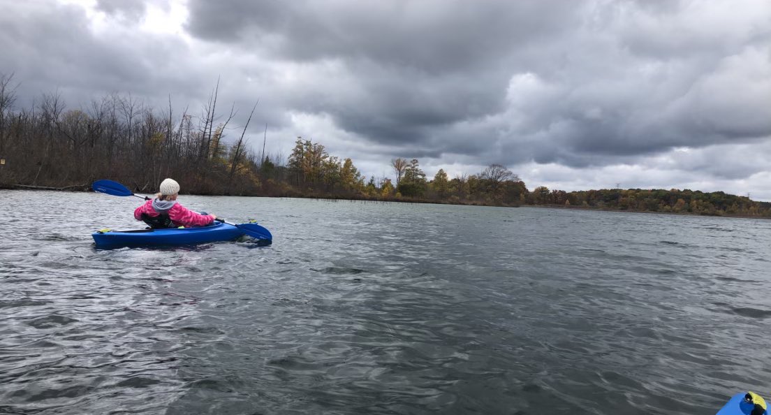 Desmona107's tweet photo. Fall kayaking - so beautiful!  Thanks @jennistull https://t.co/W2G8gRI96o