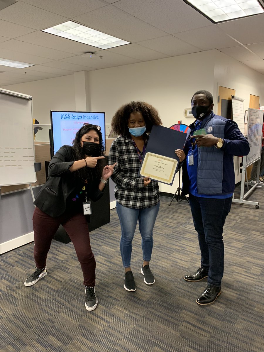 CarmenChaconLBC's tweet photo. Great Visit with the VXI Atlanta team! Watch out for them! #WeReady! #WinAs1Fam #WeRising @jmasplund @kharris_ATT https://t.co/fEsQIPpMJD