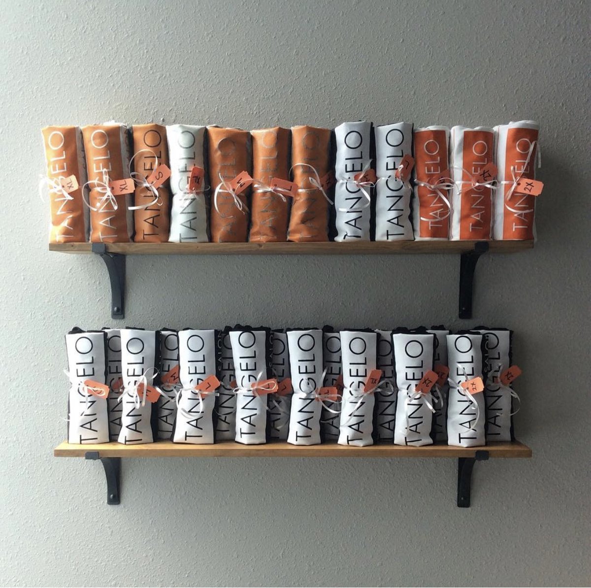 Don’t forget to show local salons some love! Have you visited the stylists at @TangeloHair? 

📸: @TangeloHair
#GreaterBroadwayDistrict #VisitSacramento #Sacramento365
#Sacramento #DowntownSac #Landpark #Curtispark