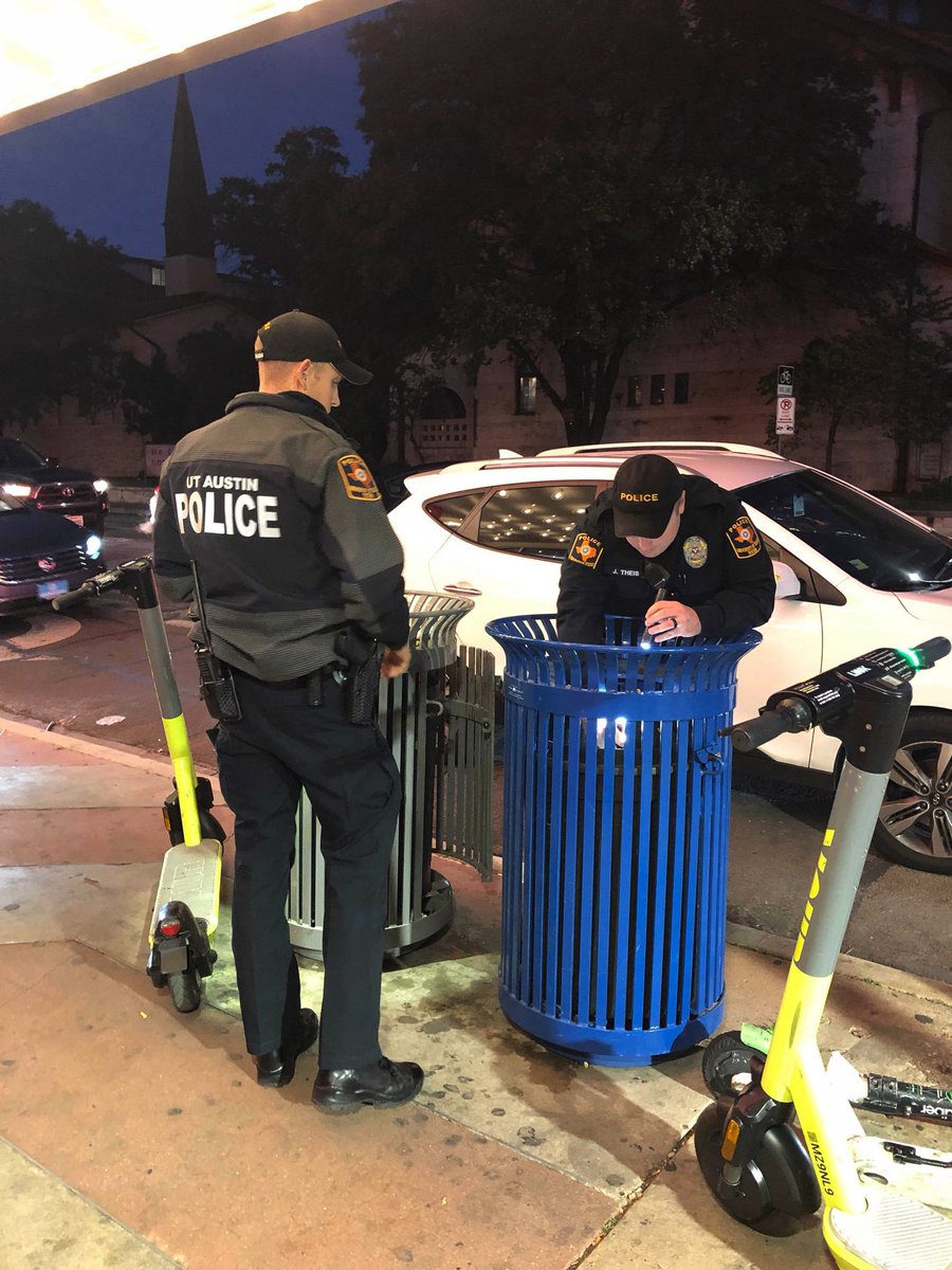 torianneduff's tweet photo. Images from the scene by a Daily Texan photographer show officers searching trash cans and officers still present. The reason is unclear at this time.

More details to follow. https://t.co/PshLh6ir29