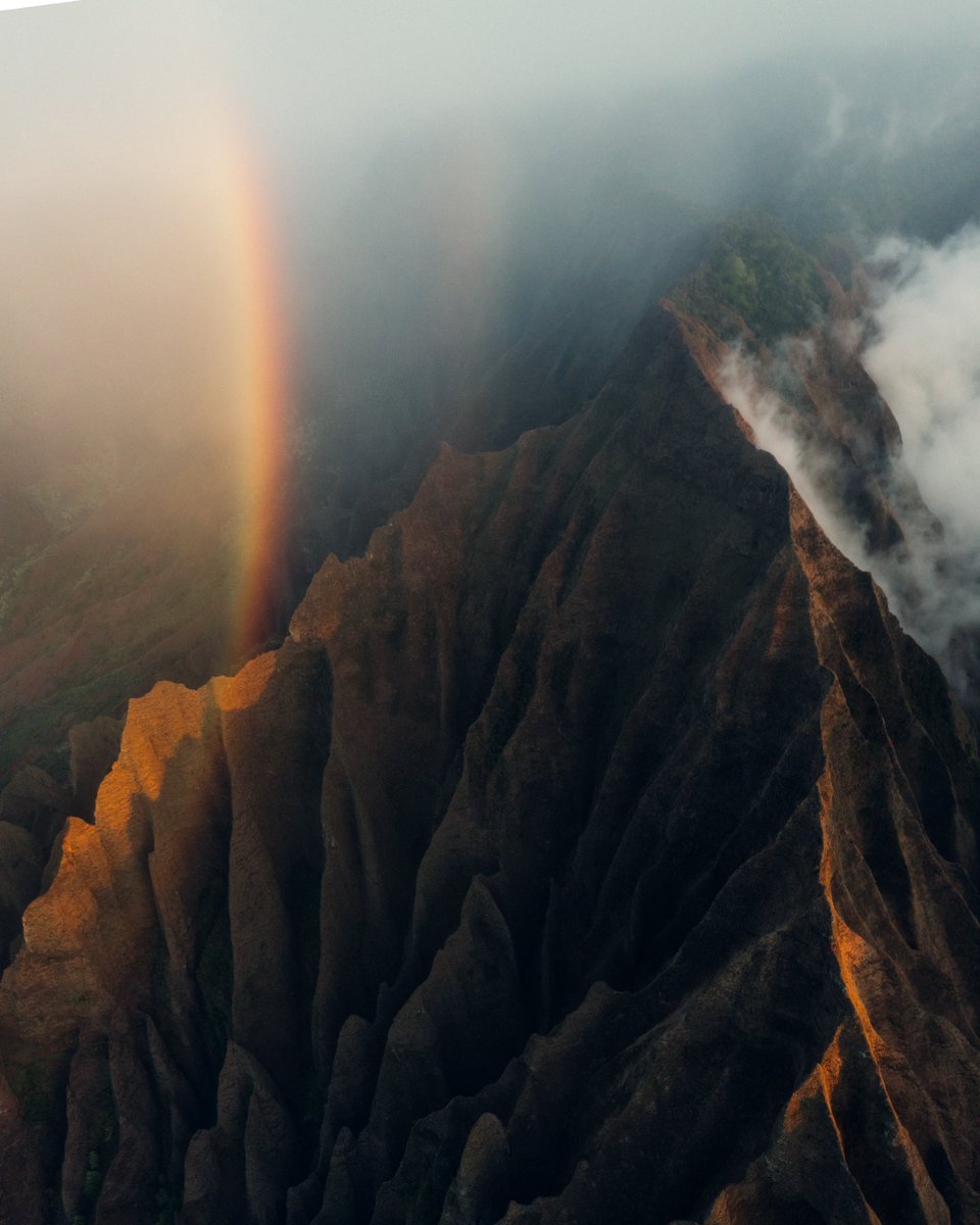 Sunset Hawaii vibes hit different last night 🌈🌊