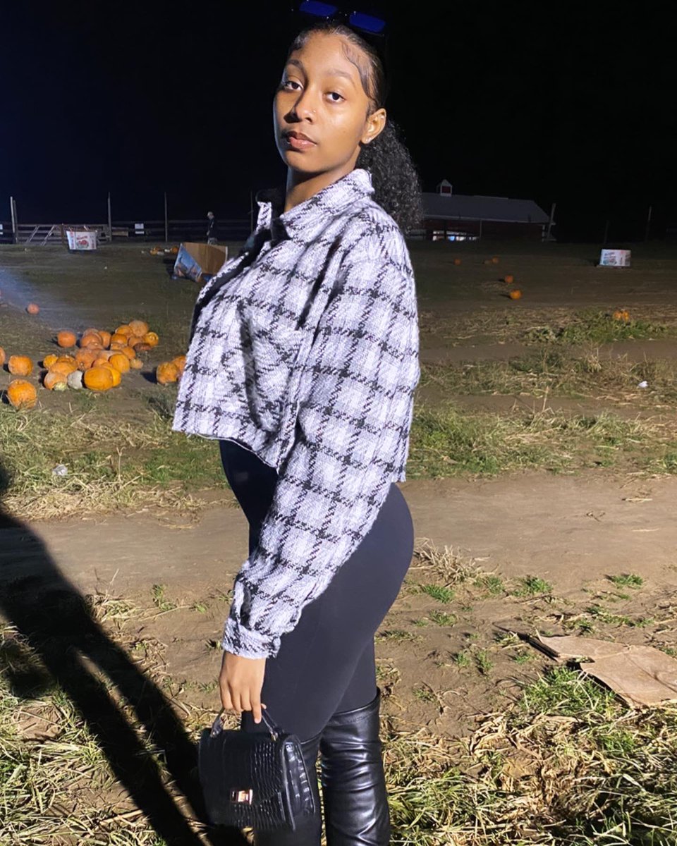 JaDiahx's tweet photo. Since I never post https://t.co/eMCEimjTGd