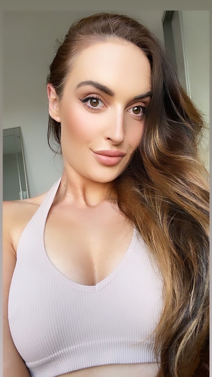 SiennaWalkerSyd's tweet photo. Happy Friday ❣️

https://t.co/rZXBnOFS29 🍓

Follow me on Instagram! @siennawalkersydney https://t.co/soF0rA0vjx
