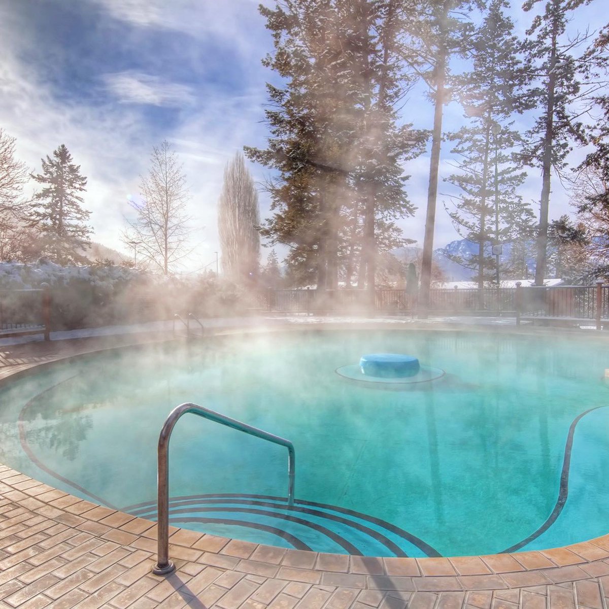 I'm giving away a mountain getaway to the Fairmont Hot Springs Resort ...
