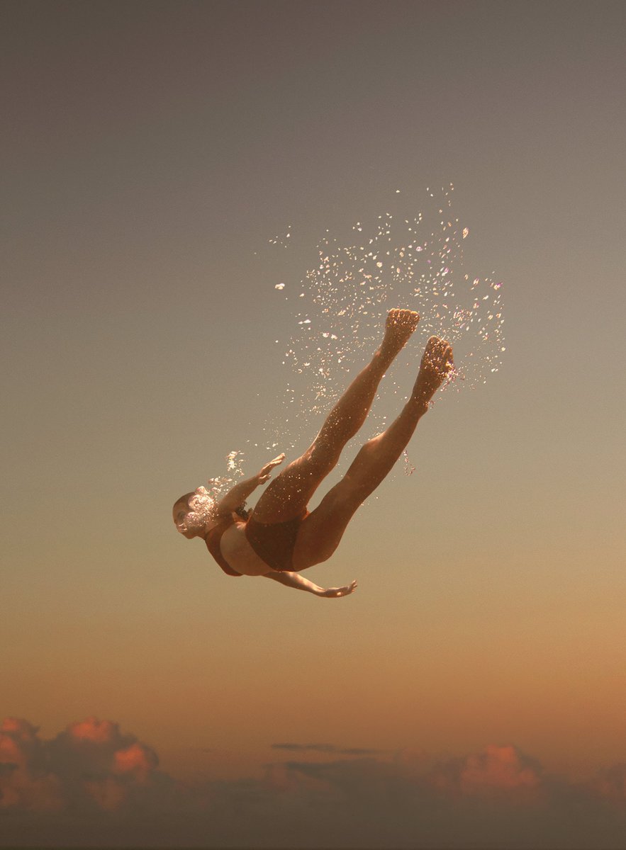 Isabel_Camille's tweet photo. i love shooting underwater more than anything https://t.co/IjcJJR7POH