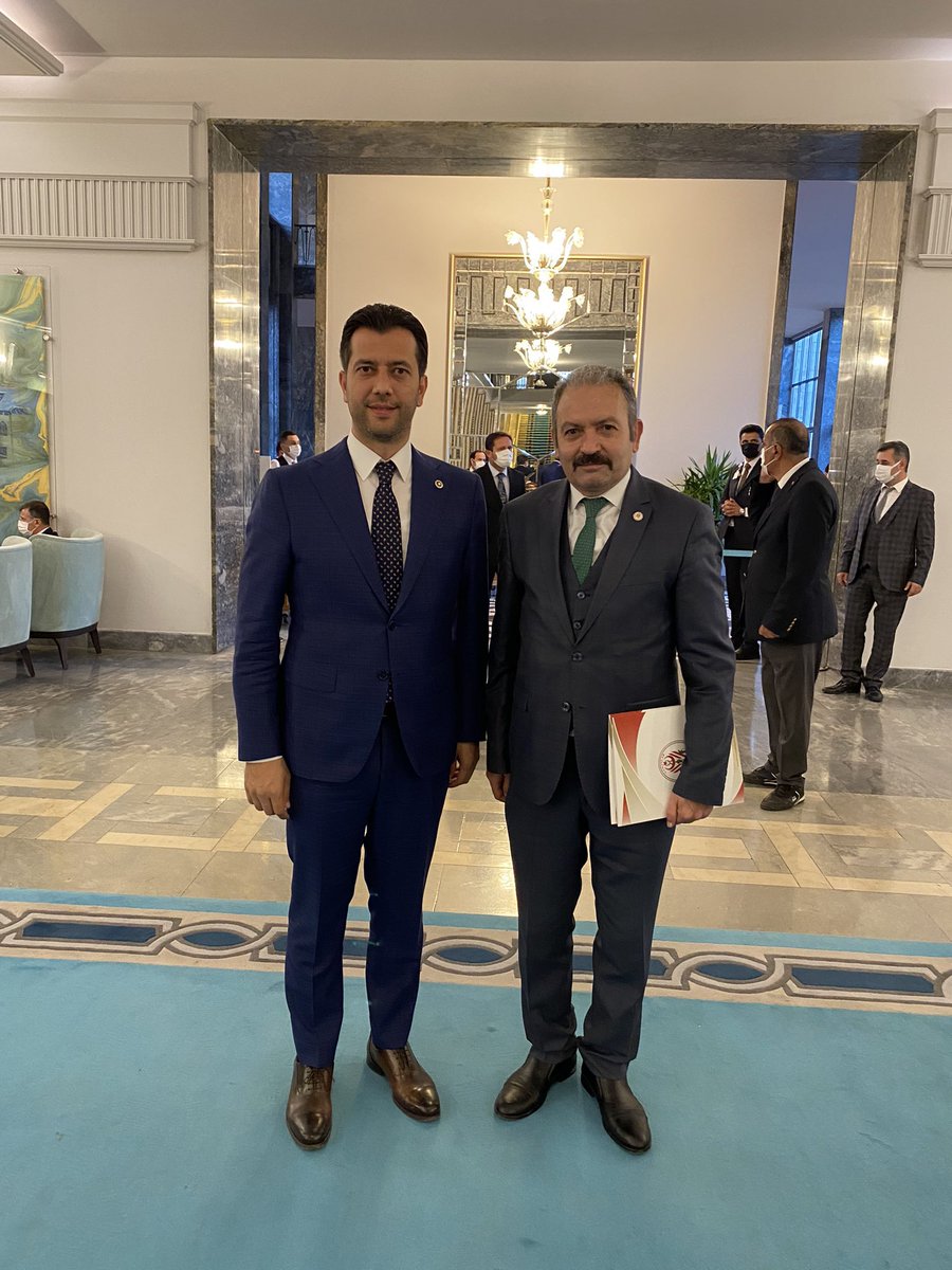 kayaismail80's tweet photo. Uzmanlar Federasyonu Genel Başkanı Sayın Ali Tilkici’yi Gazi Meclisimizde misafir ettik.

Geçtiğimiz yasama yılında Kahraman Uzman Çavuşlarımıza yönelik yaptığımız düzenlemeler ve kahramanlarımıza daha fazla destek olma adına istişarelerde bulunduk. https://t.co/WgMcm3ea93
