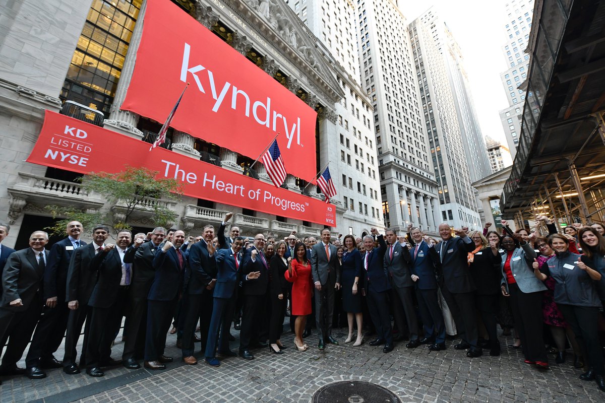 Kyndryl's tweet photo. What a way to mark our new beginning. Our #NetworkOfGratitude just keeps growing – and we wouldn’t have it any other way. #WeAreKyndryl #TheHeartofProgress https://t.co/LgMfyRYY3z