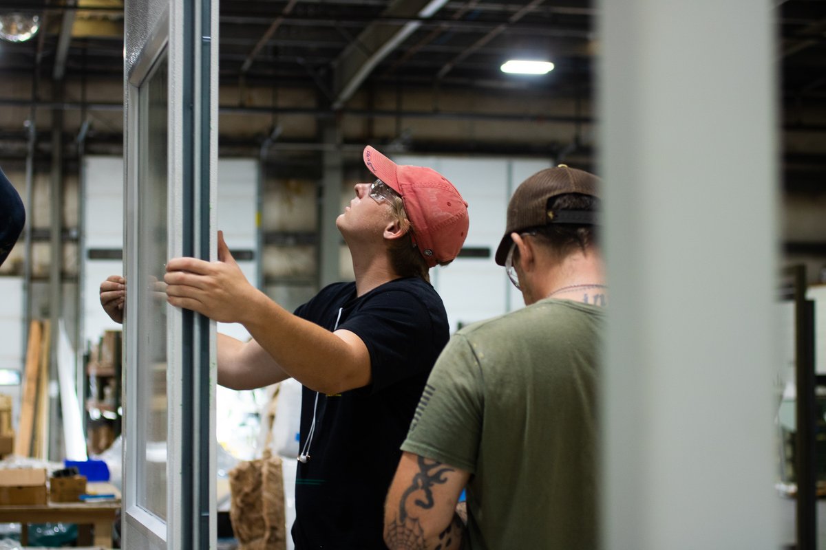 PanelBuilt's tweet photo. Modular Prefabricated buildings have the advantage of having the the entire structure manufactured off-site, ready to install. Steven here is showing us how it's done!
#buildmodular #modularmanufacturing
https://t.co/ZY3wUqOvK0 https://t.co/RuB044SOM8