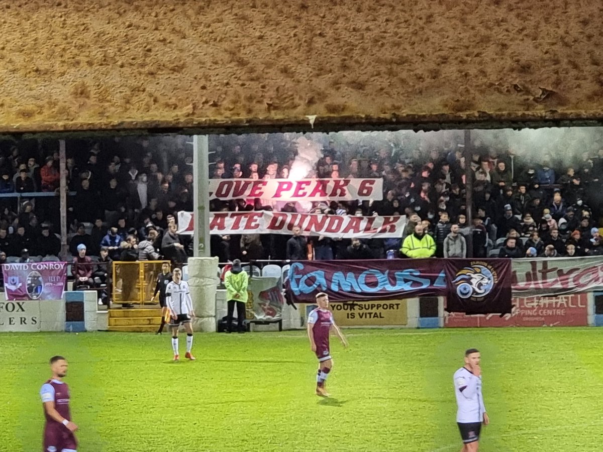 jamesrogersie's tweet photo. Drogheda fans with a sense of humour https://t.co/x2vFfq1ubs