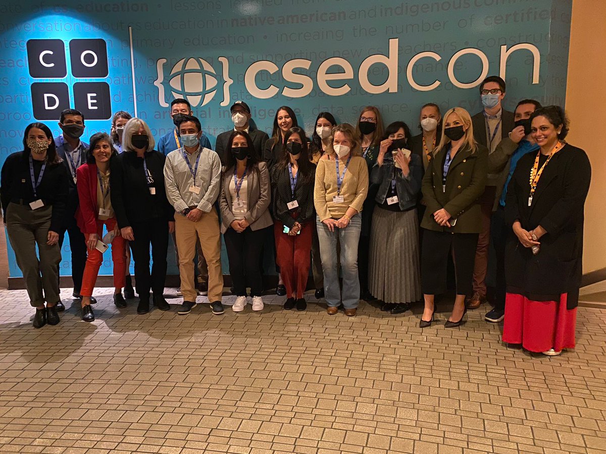 KodeaOrg's tweet image. Llegamos hasta Los Ángeles, Estados Unidos 🇺🇸, para ser parte de la #CSEdCon2021 de Code.org 🔥. Presentamos @ideodigitalchile y reflexionamos sobre  las Ciencias de la Computación 💻 en las escuelas de todo el mundo 🌎 @mretamal @loraineschlott @hadip