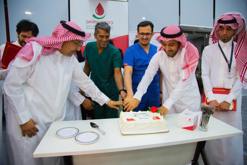 اختتمت مساء اليوم دورة 
" مستجدات سحب الدم والتبرع بالدم "
بمقر جمعية #دمي والتي قدمها المدربين 
"طارق عزيز" و "ابراهيم الجوني" و "منصور الغنيم" .
برعاية حصرية من بنك الجزيرة <a href="/BankAlJazira/">بنك الجزيرة</a> 
#القصيم 
#بريدة