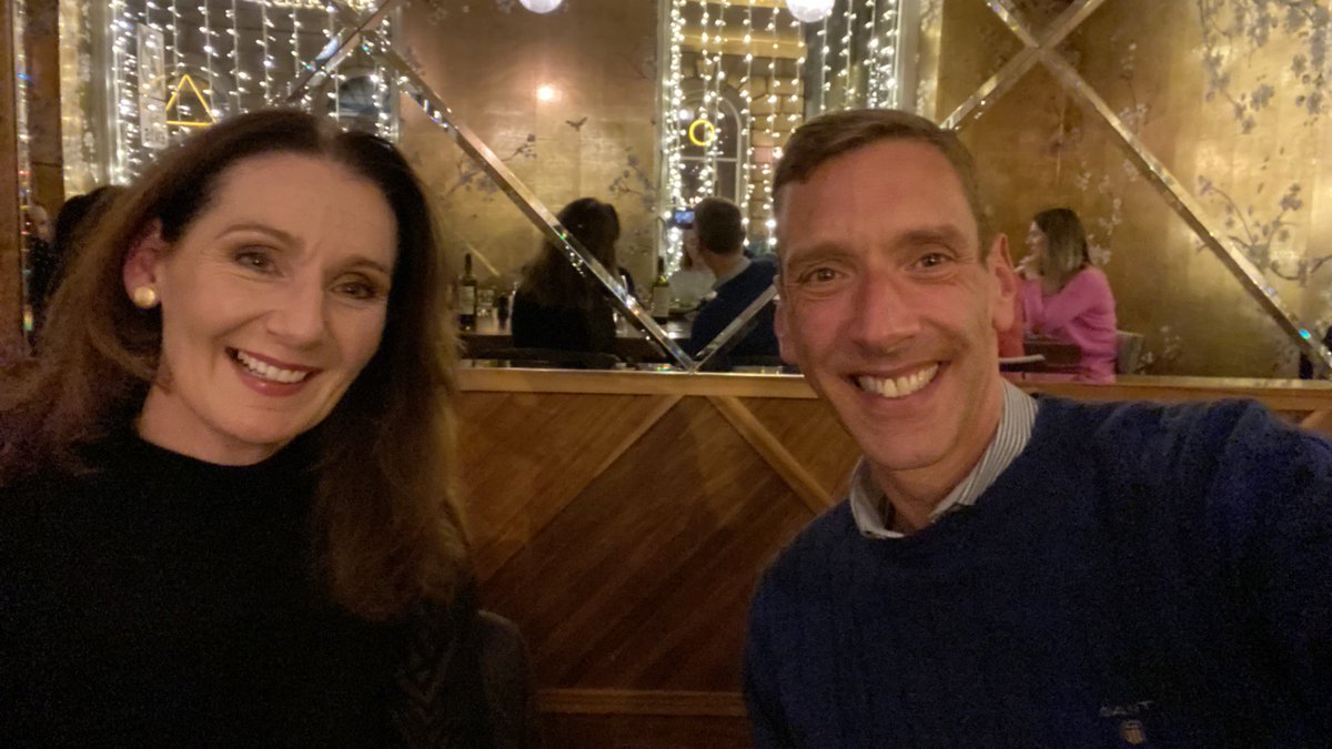 david3012's tweet photo. Huge thank you to @BerwickPartners for hosting tonight’s @hospiceuk Chief Exec dinner. Great conversations and wonderful to meet @hcjbennett and hear from @LuenFMN about the great work going on in @WYpartnership. #HUKConf21 https://t.co/Wl8qzzFzAj