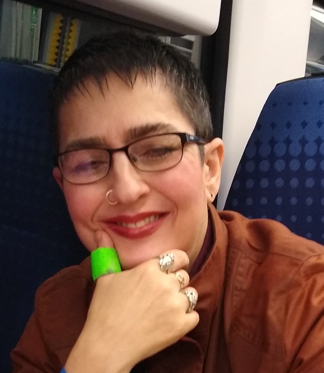 @markking <a href="/Level42FanPage/">Level 42 Fan Page</a>  Hi Mark &amp; Level 42! Back in Hull as of last night, after a FANTASTIC trip to Blackpool. Thank you for the 🤜🤛 bump, Mark! I'll treasure that moment. 💓 Sending Best Wishes for part 2 of the tour. See you in 2 years! Guess who got the gaffer tape....M.X