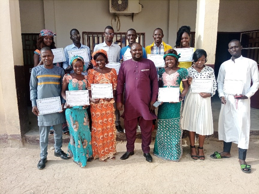 PaeEssamba's tweet photo. ESSAMBA à l’école du développement communautaire à travers des séminaires dans les villes de Maroua et Dschang sur le thème « Développement communautaire : La participation collective au bien-être social de la communauté »
#Développementlocale  #PAEESSAMBA #Communautés https://t.co/UxqyQBh4yX