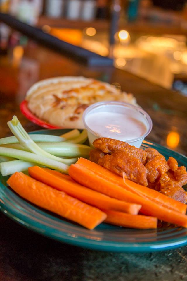 WynolaB's tweet photo. Happy Hour TODAY 4 PM - 6 PM
$1 Off Appetizers! - Try the buffalo chicken! 

#WynolaPizzaAndBistro #TheRedBarn #Bar #Wine #Beef #Cocktails #Craft #HandCrafted #HappyHour #Relax #Julian #Wynola #WoodFired #Foodie #Food #WoodFiredOven #WoodFiredPizza #JulianCA
PC: Rowlynda Moretti https://t.co/ordhKu7Oos