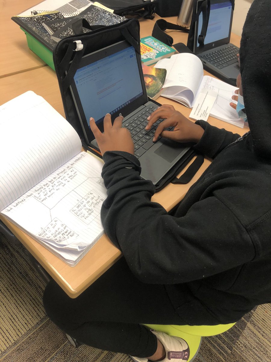 SDelormELA's tweet photo. Using our main idea &amp; supporting details organizers from yesterday to write our open-ended responses! @CrecArtsMiddle1 https://t.co/M79yh9vZGV