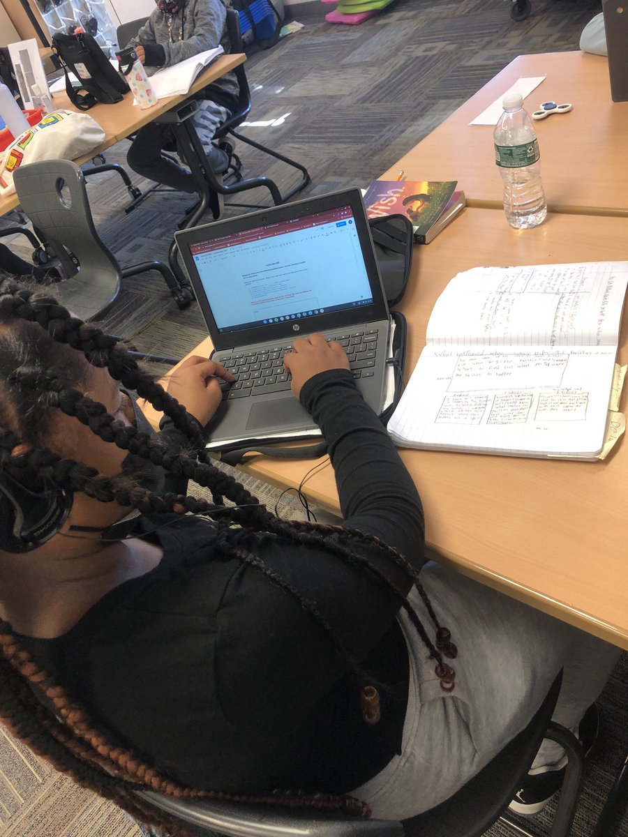 SDelormELA's tweet photo. Using our main idea &amp; supporting details organizers from yesterday to write our open-ended responses! @CrecArtsMiddle1 https://t.co/M79yh9vZGV