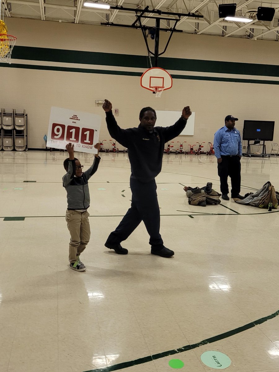 JMCSchools's tweet image. Firefighters with the Jackson Fire Department spent time with the PreK students at Isaac Lane recently to share information about fire safety 🚒  #prevent #plan and #practice  Thank you, JFD! #Community #Partners