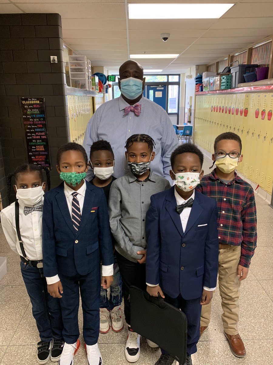BedfordElem's tweet photo. Boys Dress For Success Day! Love our male role models and our young scholars! @waskoste @MrStewart_Music @sueweese https://t.co/BfTKb2BBiy