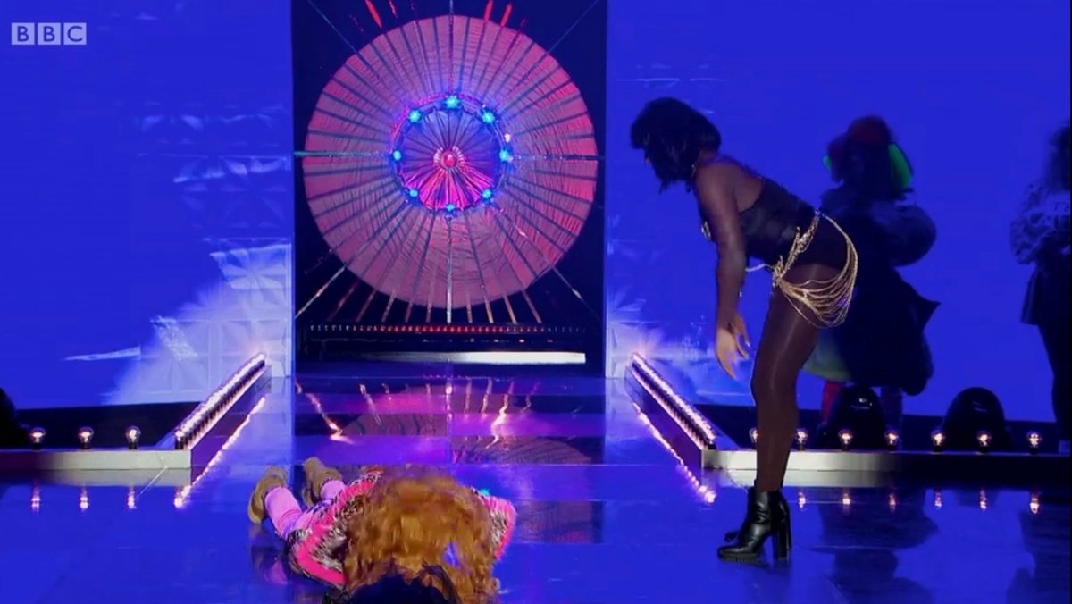 Why does this picture look like Vanity ate Scarlett up and spat her back out?  #DragRaceUK