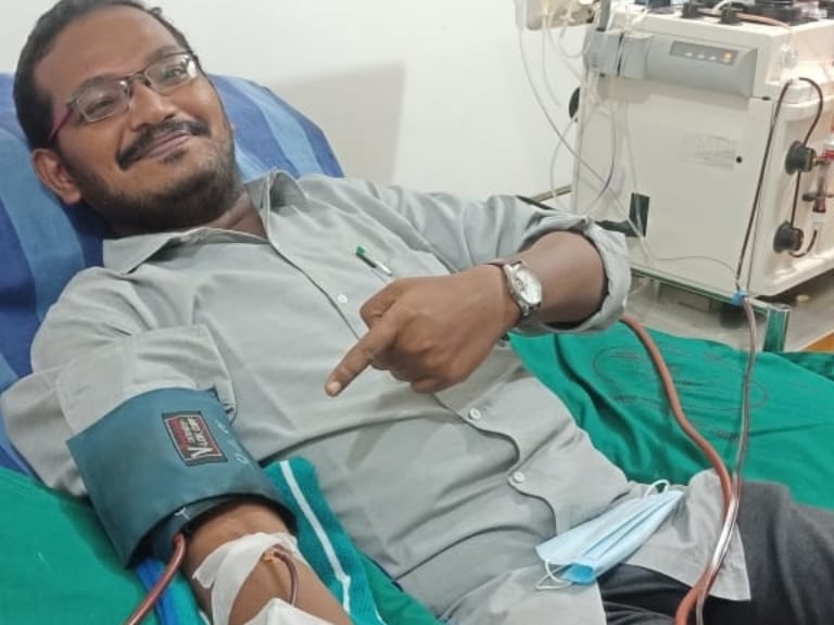 VinoNarasimhan's tweet photo. 109th Time Blood (SDP Donation) at 35.5 age #BloodDonation #SDPdonation #PalteletDonation #Born2Save #Born2SaveLife #VinothIndianPillars https://t.co/oNMwiUmEXY