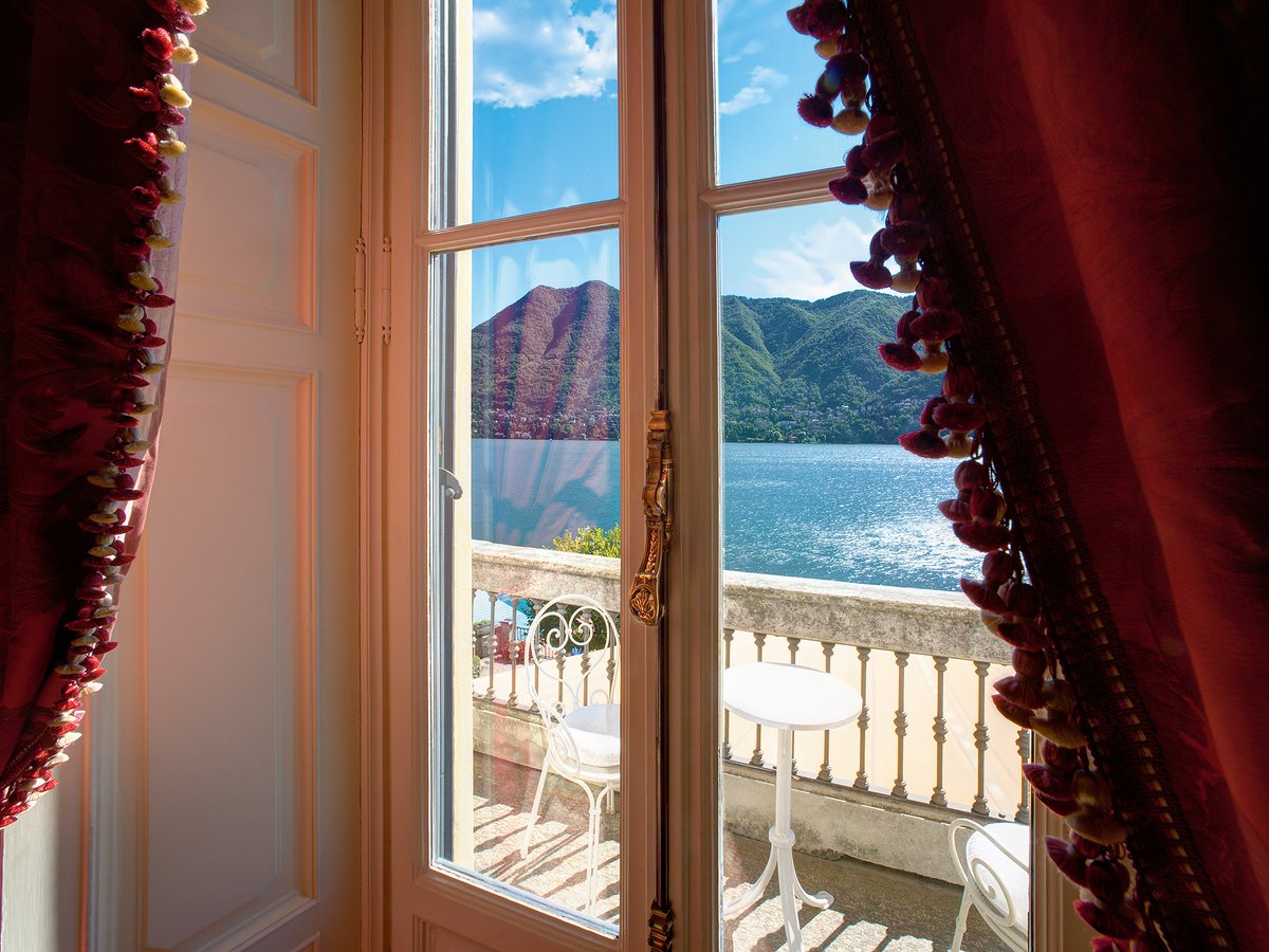 If you could only pick one place to be at right now, which would you choose? 1 - top left, 2 - top right, 3 - bottom left, 4 - bottom right