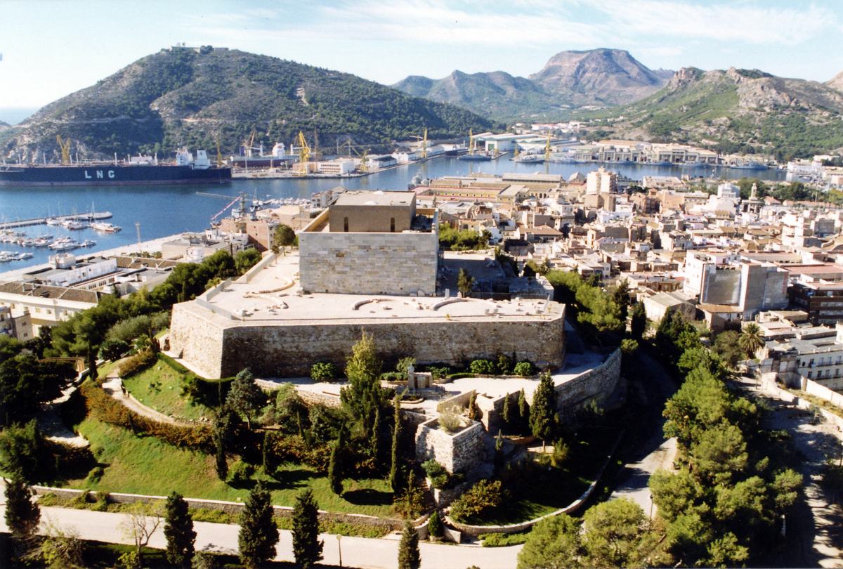 ct_turistica's tweet photo. Pues aprovechando que Netflix se ha caído. Podíais aprovechar el rato y planear vuestro viaje a Cartagena (España) 😜

Well, taking advantage of the fact that Netflix is down. You could take advantage of the time and plan your trip to Cartagena (Spain) 😜

#netflixdown https://t.co/5s0lohgiMo