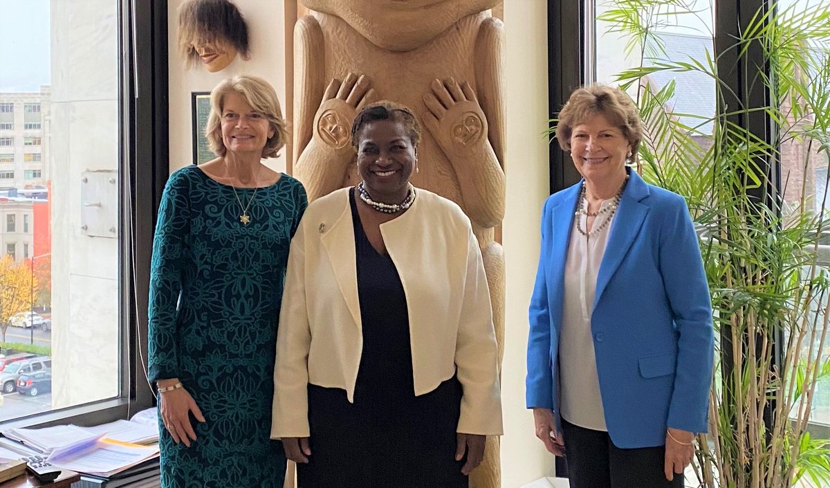 Thank you Senator @lisamurkowski and @SenatorShaheen for hosting me to discuss important work ahead for the security and health of women and girls in #Afghanistan, where @UNFPA has worked for 45 years and continues to #StayAndDeliver. 

#FundUNFPA