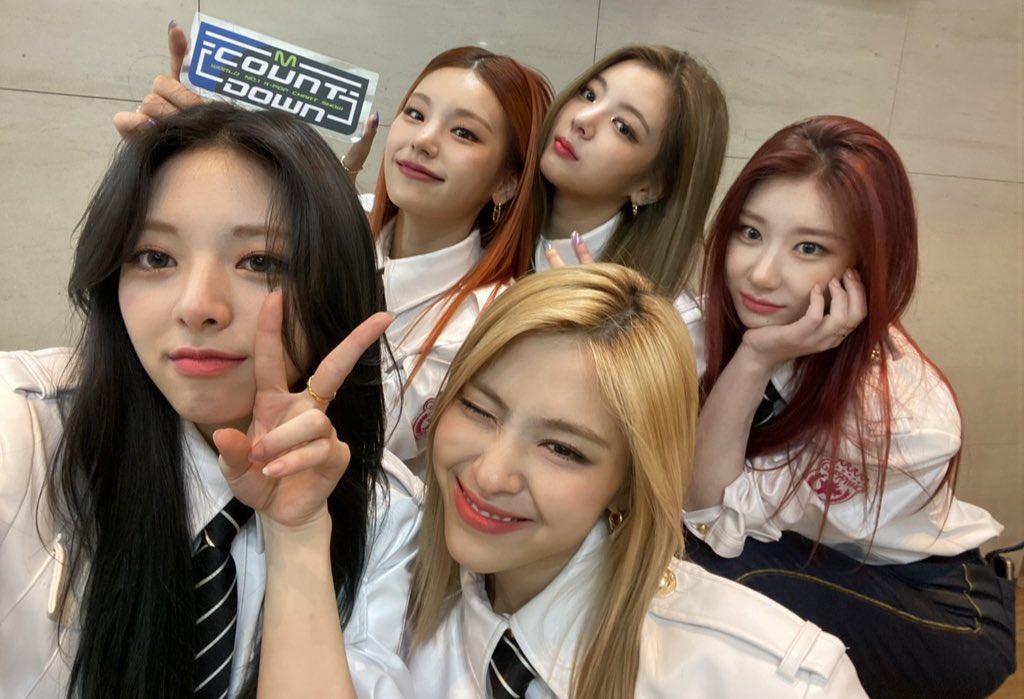 only4itzy's tweet photo. [MAMA 2021]

¡MIDZY, ayúdennos dándole retweet a nuestro voto de hoy! 📣

100 retweets = 100 votos ✅

#MAMAVOTE #itzy @ITZYofficial https://t.co/a4aD4NkWQ3