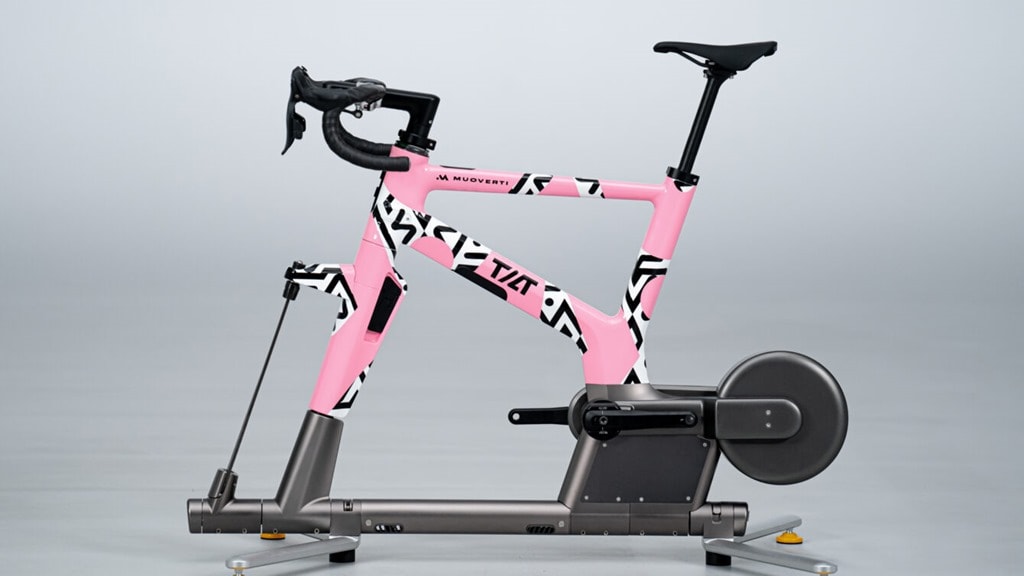 dcrainmakerblog's tweet image. Muoverti has just announced their new Tiltbike, which allows you to lean around corners, has joysticks to control turtle shells, and integrates with platforms like Zwift (which lack turtle shells). But, how real is it? I dig in: dcra.in/Tiltbike